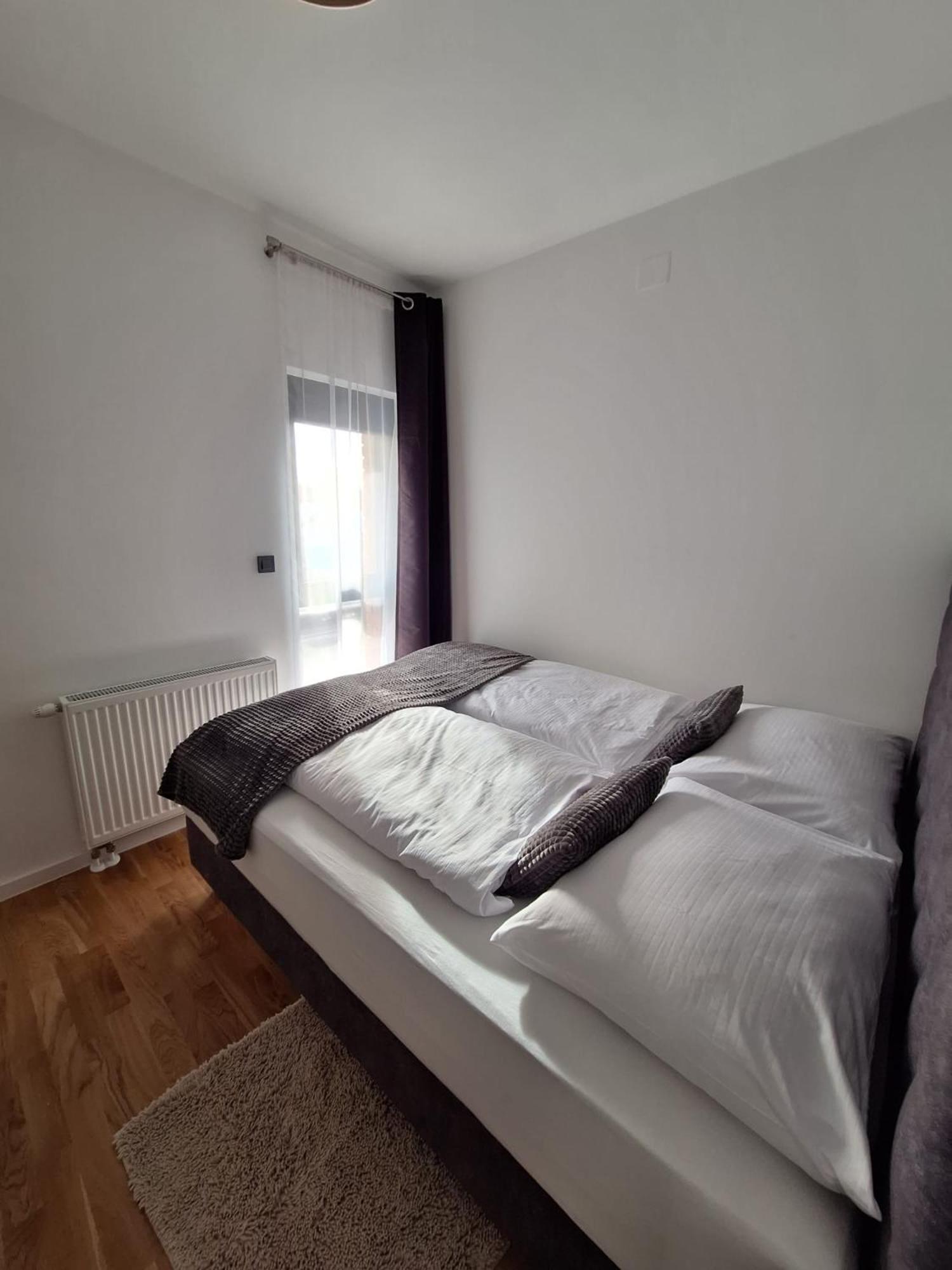 Heaven,self Check In, With Free Parking Apartman